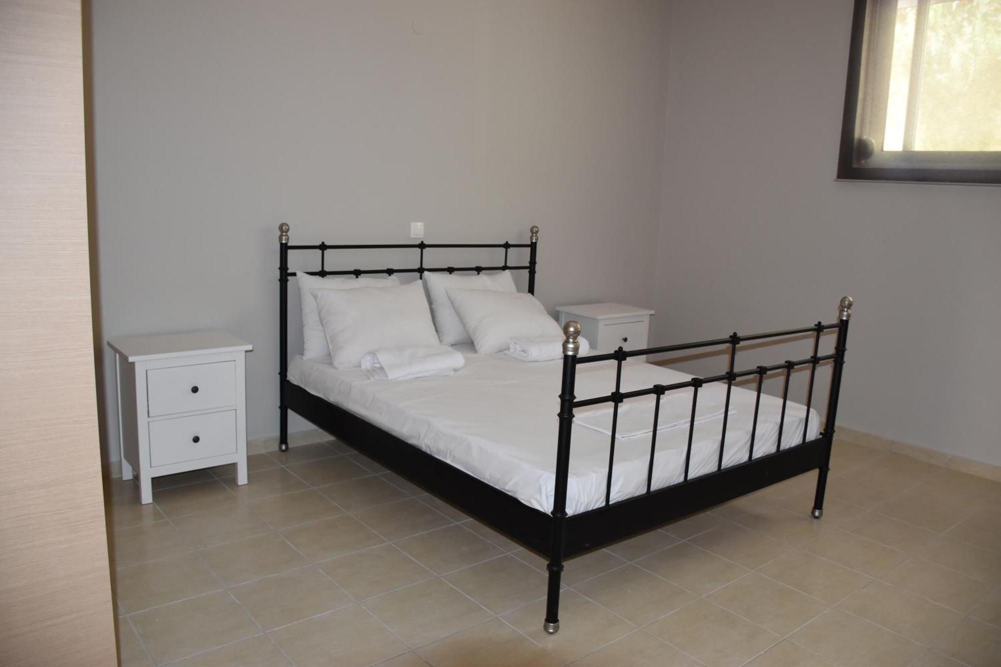Aperanto House Paralia Loutsas Номер фото