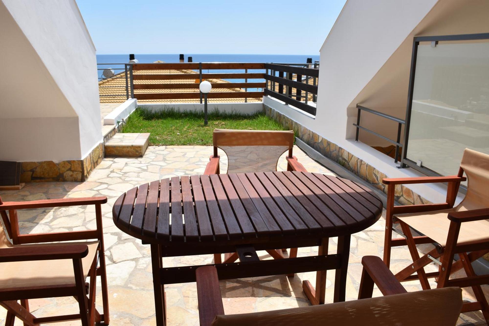 Aperanto House Paralia Loutsas Номер фото