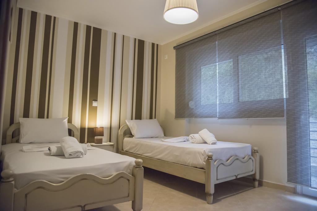 Aperanto House Paralia Loutsas Экстерьер фото
