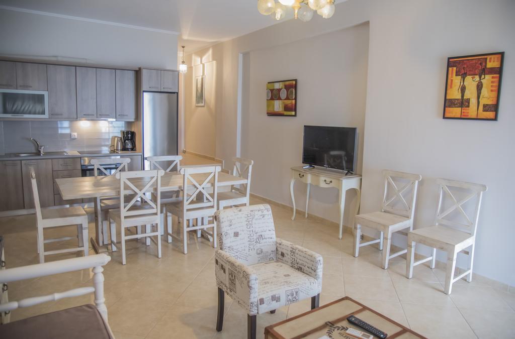 Aperanto House Paralia Loutsas Экстерьер фото