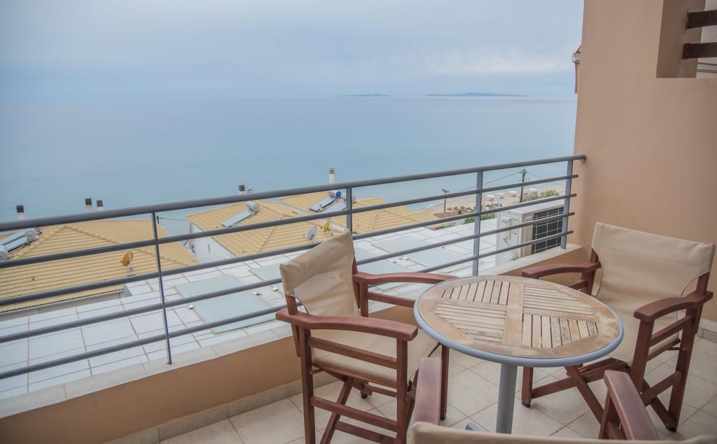 Aperanto House Paralia Loutsas Экстерьер фото